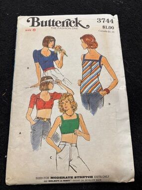 Butterick women’s Green Crop Tank Top - Retro Pattern